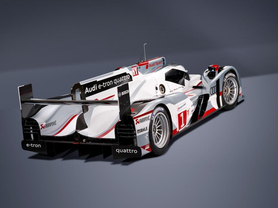  Audi R18 e-Tron Quattro 2012 года  (фото 32 из 42)